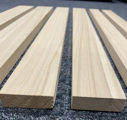 Paulownia Timber Lengths 20 x 70 x 2400